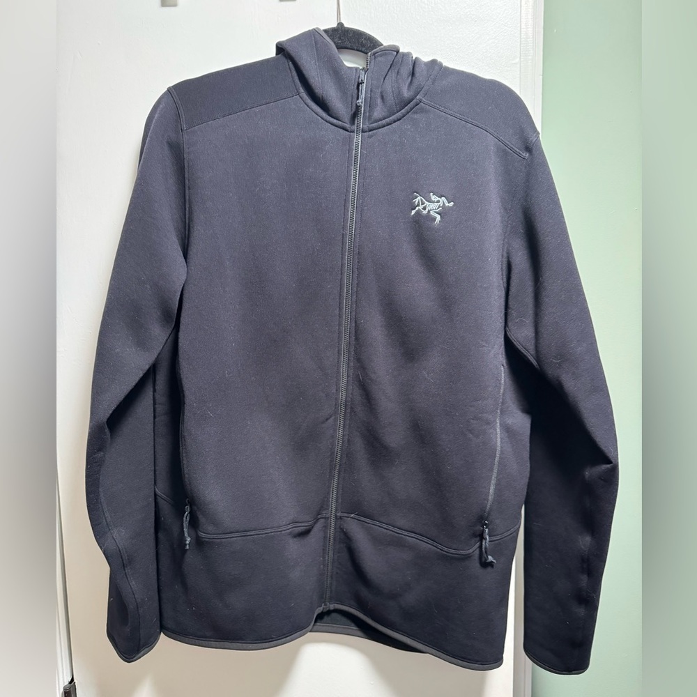Black Arc’teryx Men’s Kyanite Hoodie Size Large